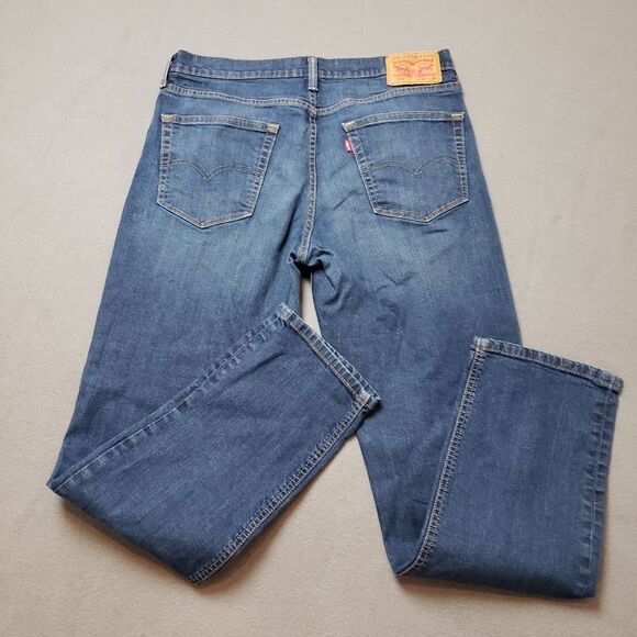 Men's 541 Levi’s for athletic builds, Tapered fit, comfortable. Size 32W - Picture 5 of 14